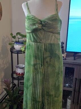 Green Pleated Spaghetti-Strap Pilazzo Pants Jumpsuit